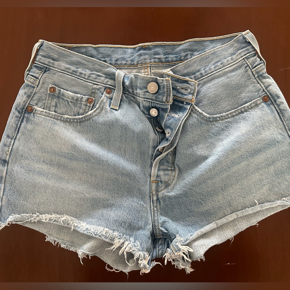 Levi’s 501 light washed Jean shorts